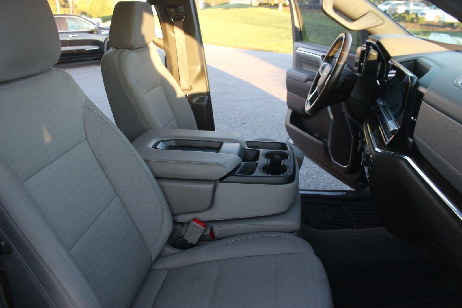 Used 2025 Cypress Gray Chevrolet LT image 35