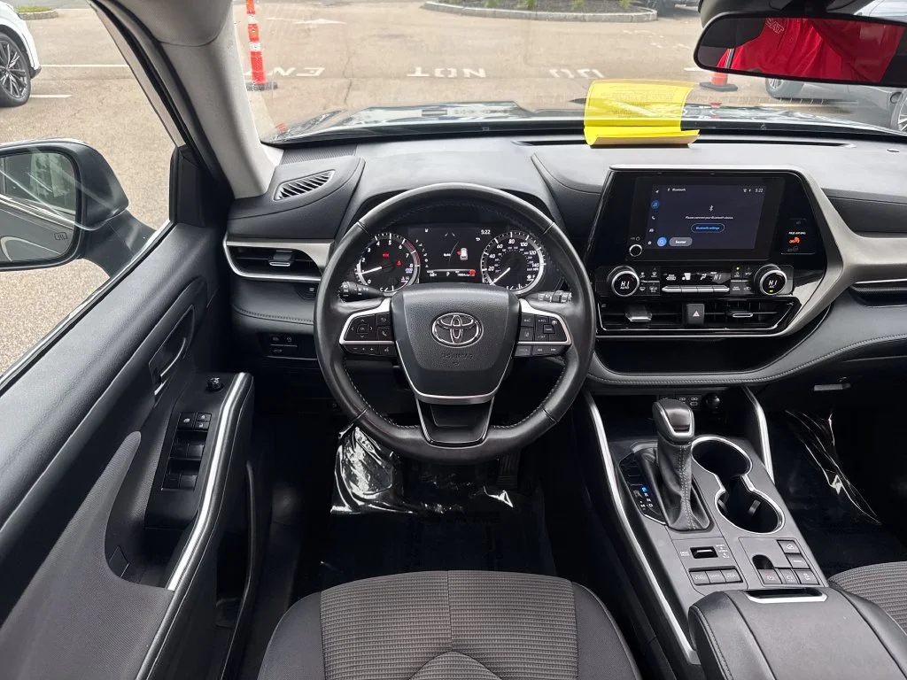 Used 2025 Gray Toyota LE image 13