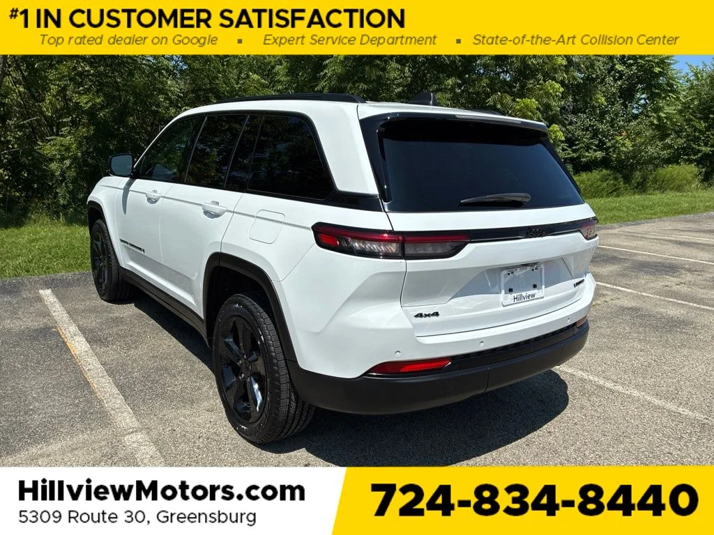 Used 2023 Bright White Clearcoat Jeep Limited image 4