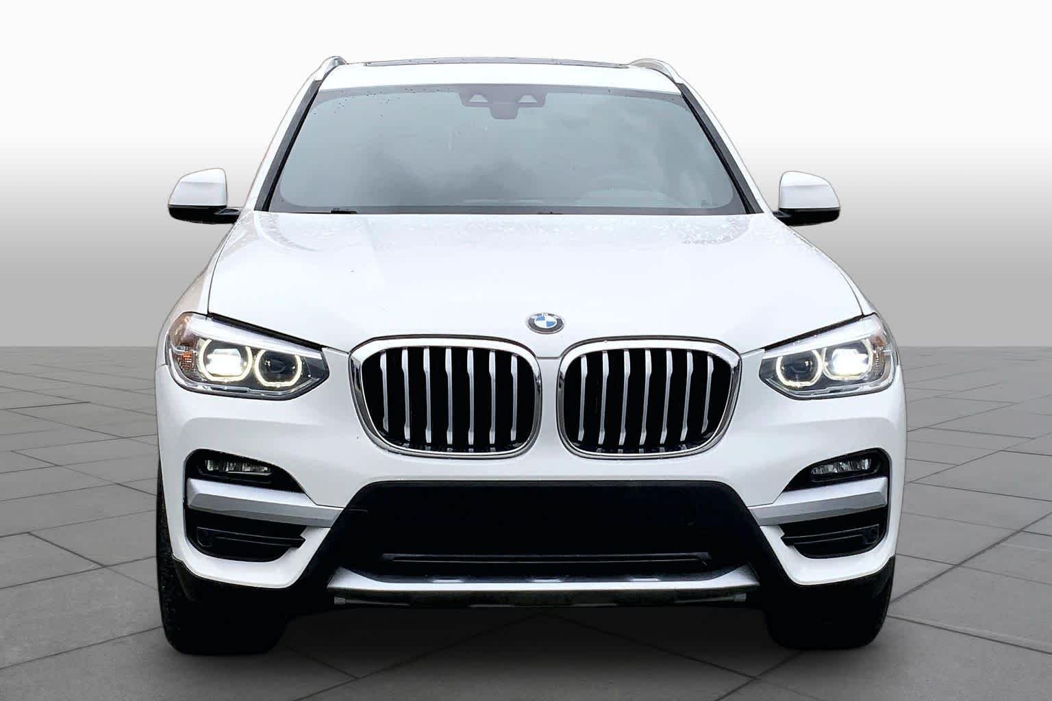 Used 2020 Alpine White BMW xDrive30i image 3