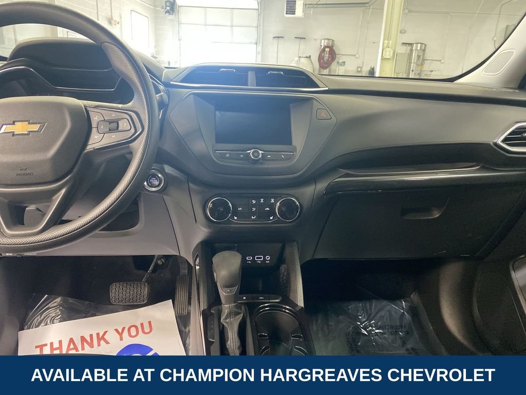 Used 2023 Summit White Chevrolet LT image 27