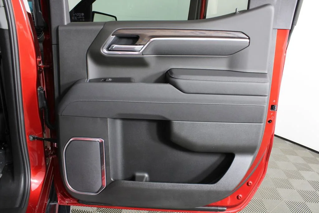 New 2026 Volcanic Red Tintcoat GMC SLT image 9