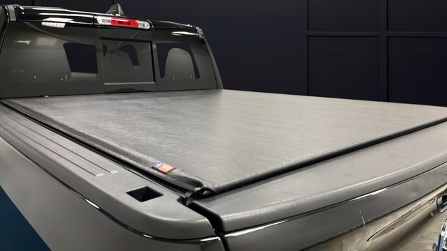 Used 2019 Diamond Black Crystal Pearlcoat Ram Laramie image 40