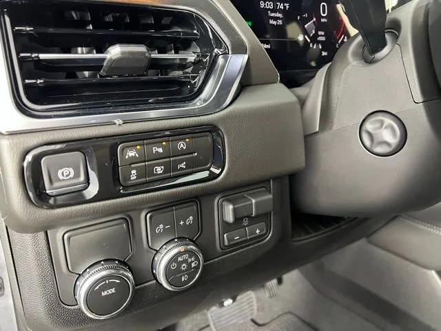 2026 GMC Yukon Denali - Photo 20