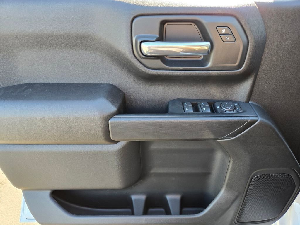 2026 GMC Sierra 1500 Pro - Photo 9
