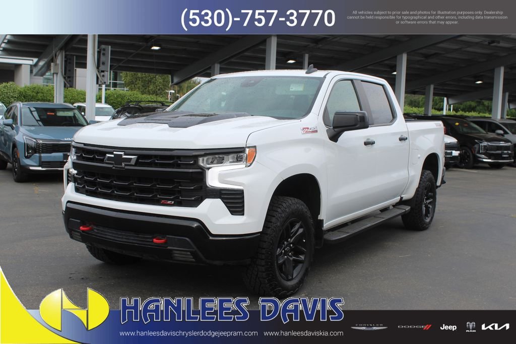 2024 Chevrolet Silverado 1500 LT Trail Boss photo 2