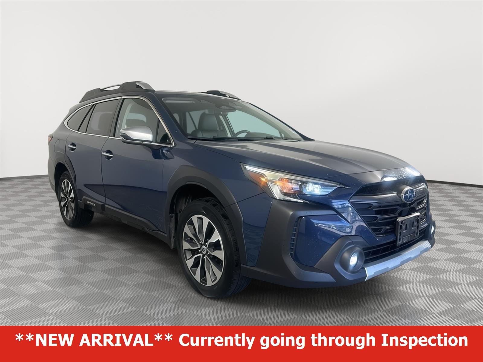 2023 Subaru Outback Touring's photo