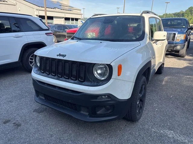 Used 2018 White Jeep Latitude image 5