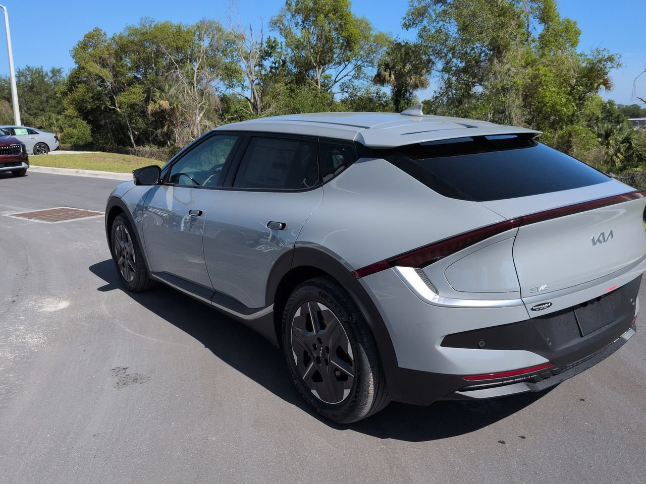 New 2026 Wolf Gray Kia Light Long Range image 6