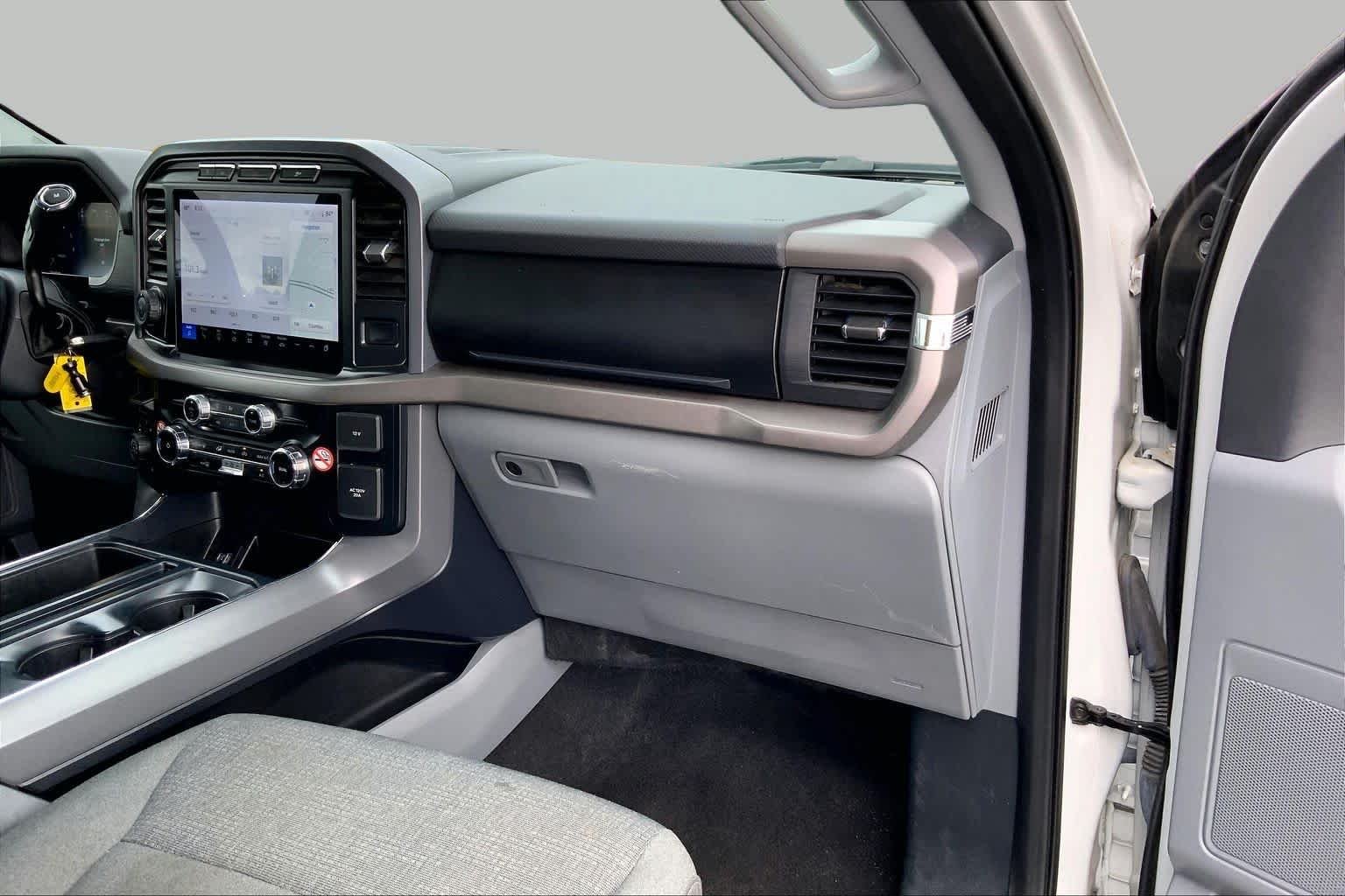Used 2024 Avalanche Ford XLT image 18