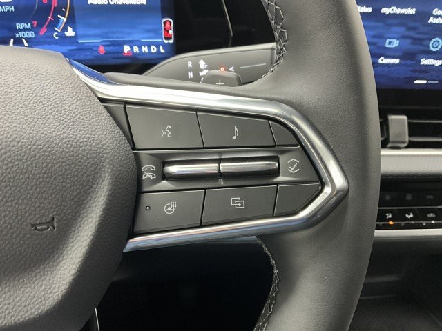 New 2027 Summit White Chevrolet LT image 28