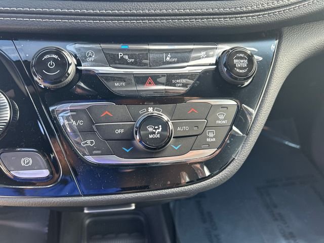 2026 Chrysler Pacifica Select - Photo 24