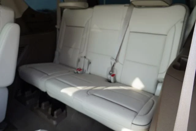 Used 2023 White GMC Denali image 17