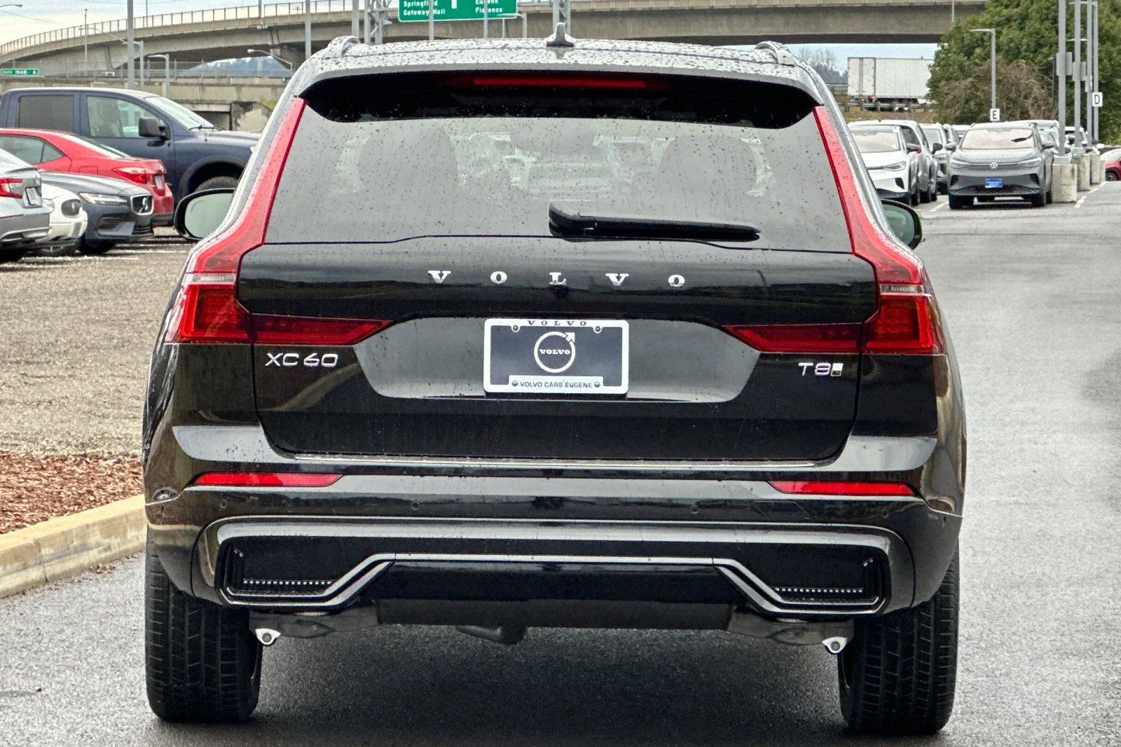New 2026 Onyx Black Volvo Plus image 4