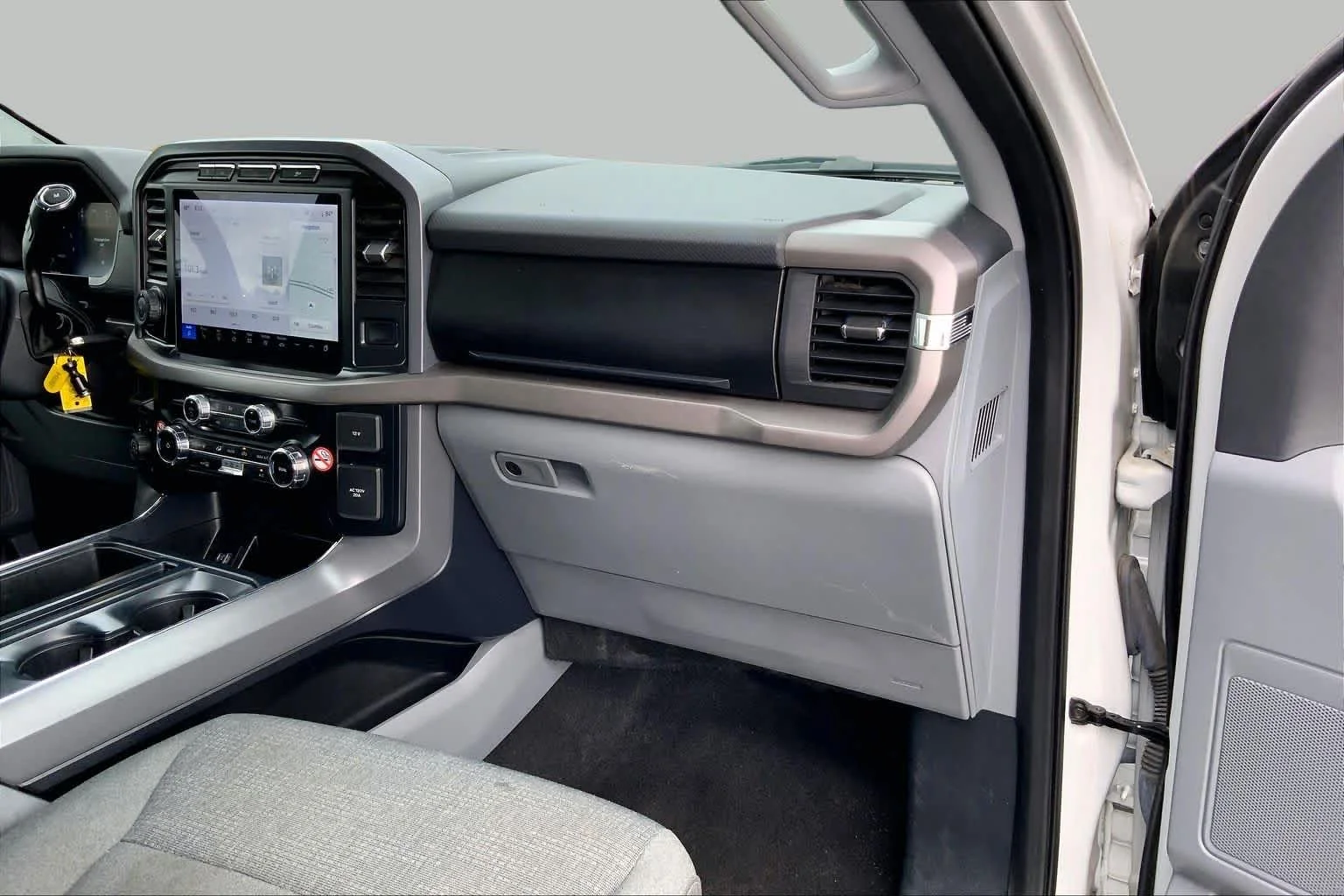Used 2024 Avalanche Ford XLT image 18