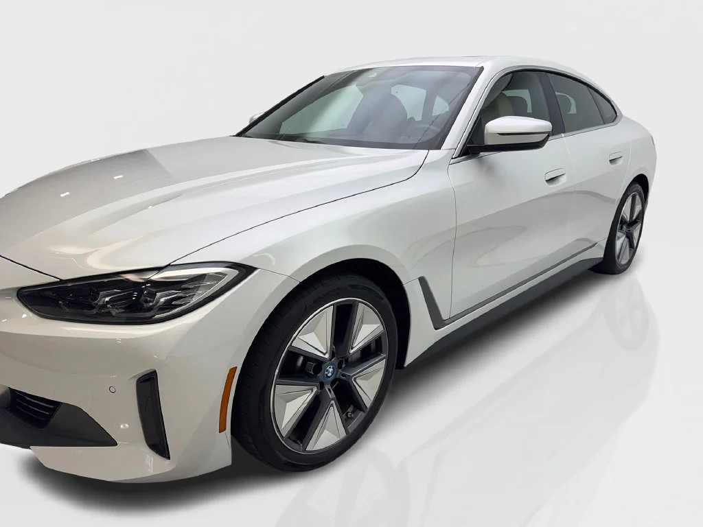 Used 2024 White BMW eDrive35 image 12