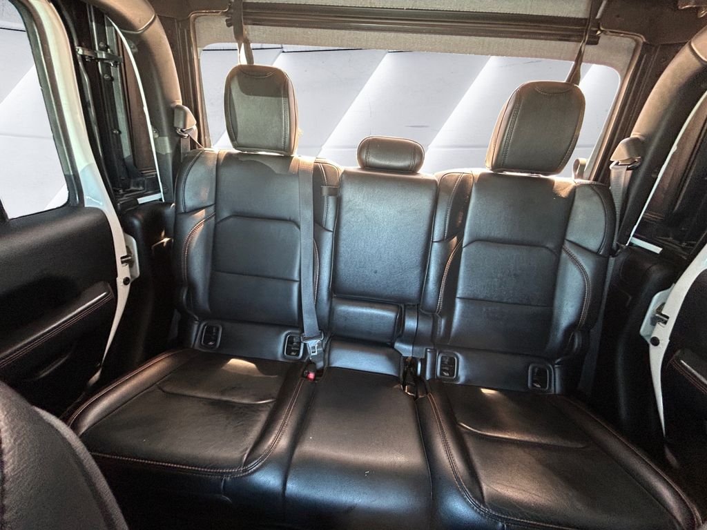 Used 2022 White Jeep Mojave image 18