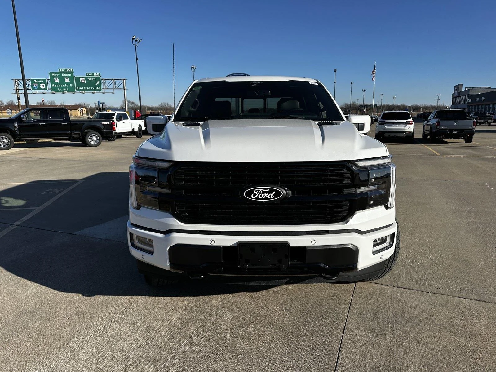 New 2025 Star White Metallic Tri-Coat Ford Platinum image 3
