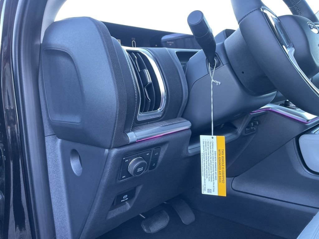 Used 2025 Black Ford Platinum image 20