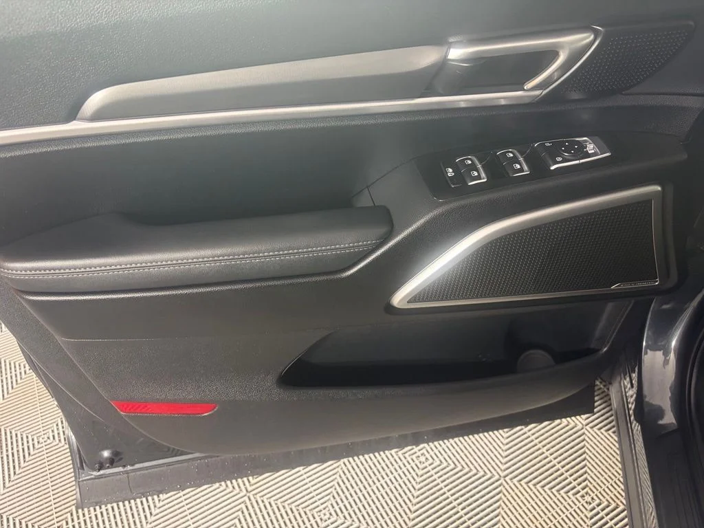 2024 Kia Telluride S - Photo 10