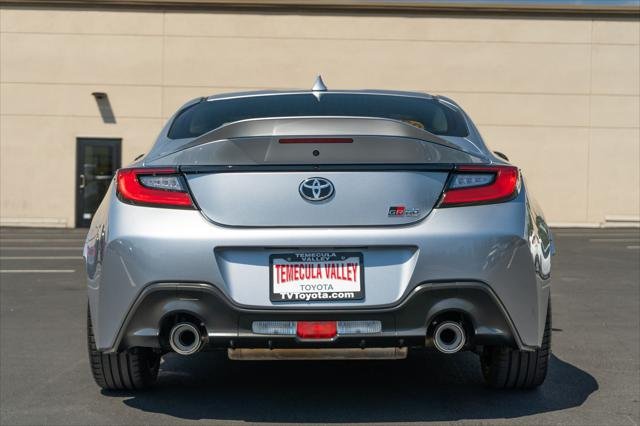 Certified Used 2025 STEEL Toyota  image 9