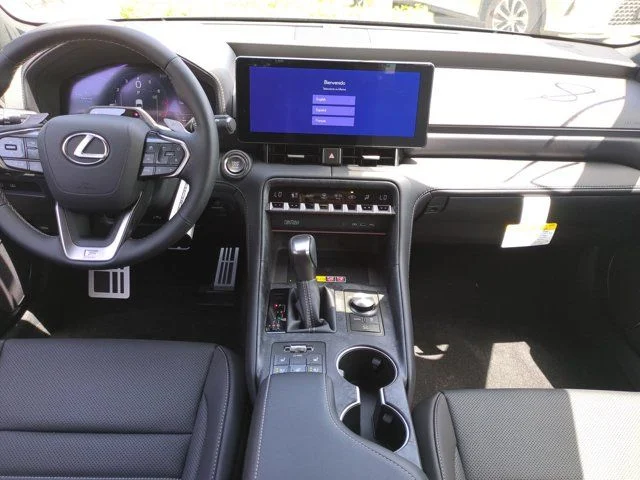 2026 Lexus IS 350 F SPORT - Photo 14