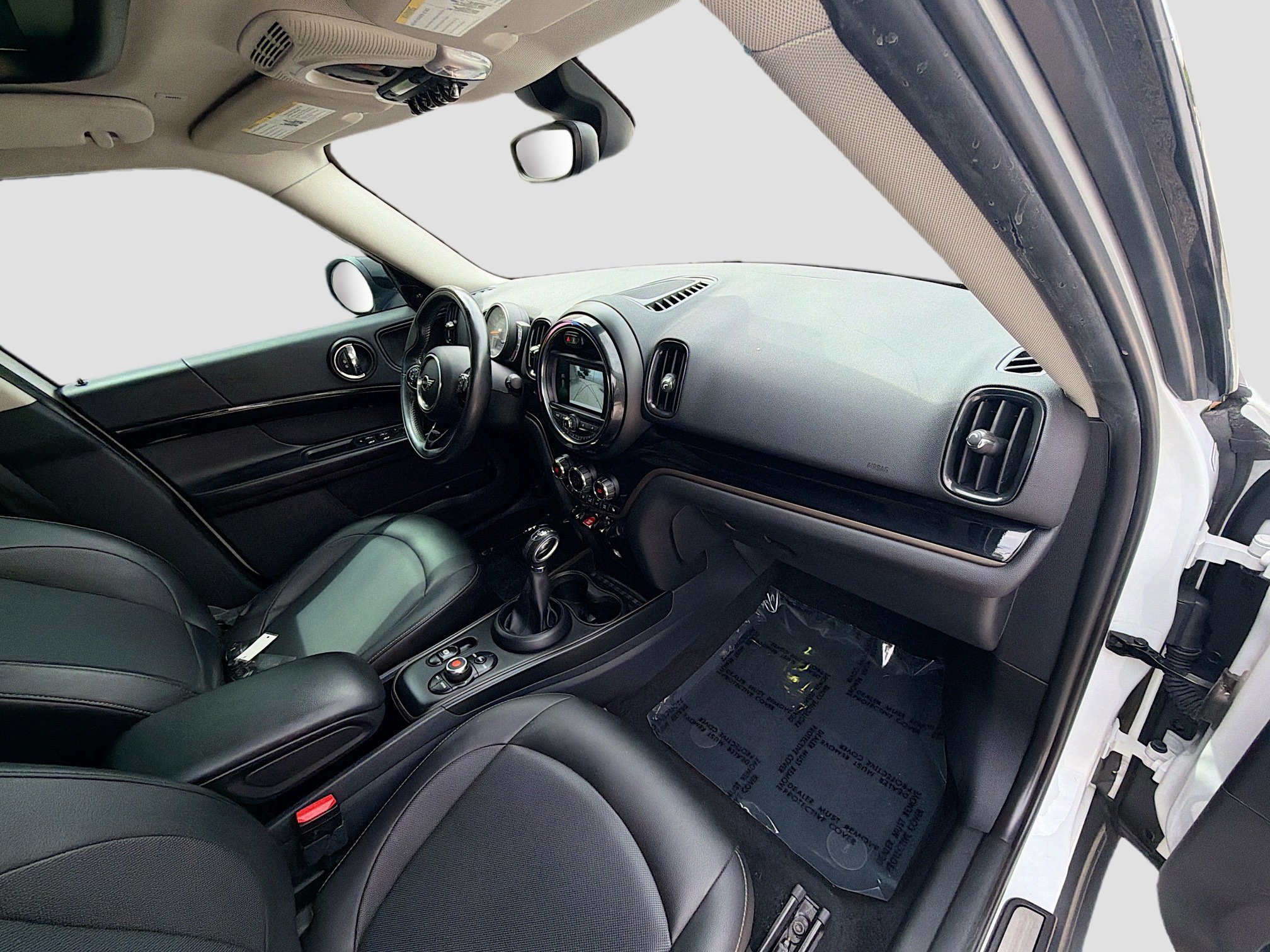 Used 2019 Light White MINI Cooper image 30
