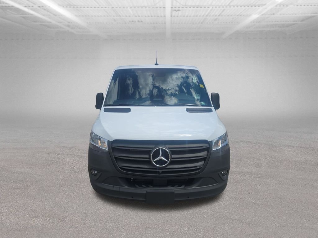 New 2026 Arctic White Mercedes-Benz Cargo 144 WB image 8