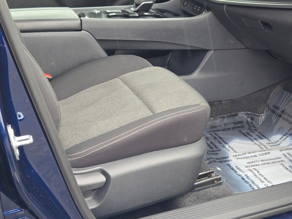 2024 Nissan Rogue SV - Photo 7