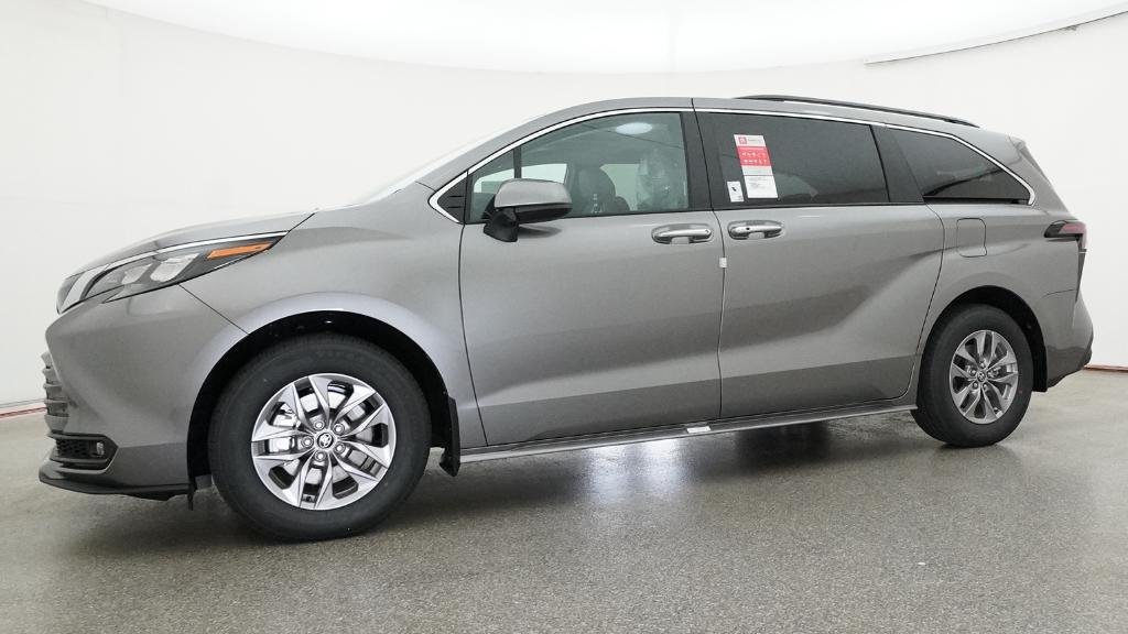 New 2026 Heavy Metal Toyota XLE image 9
