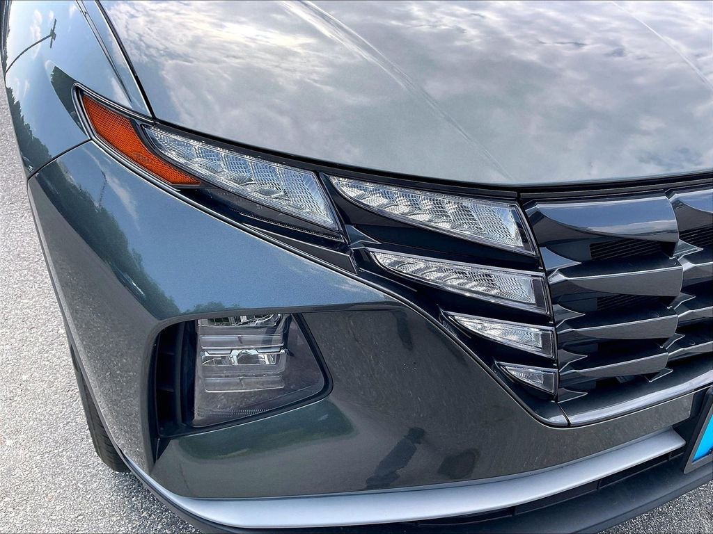 Used 2023 Amazon Gray Hyundai SEL image 29
