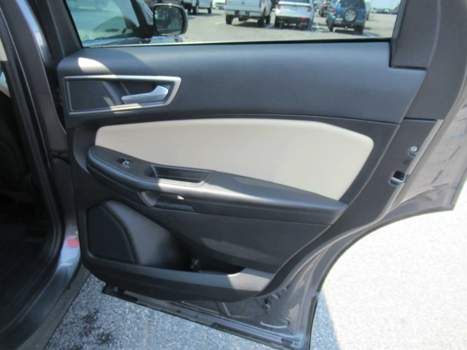 Used 2024 Carbonized Gray Ford SEL image 17