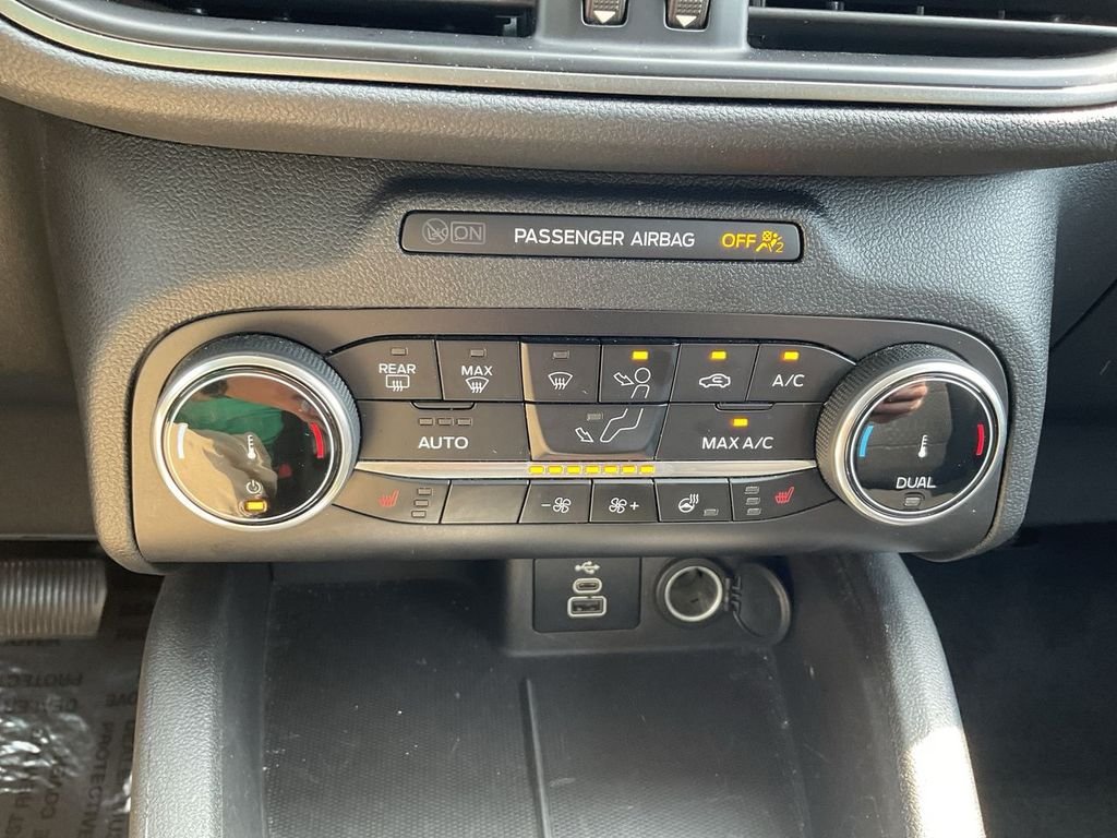 Used 2024 Silver Ford Active image 17