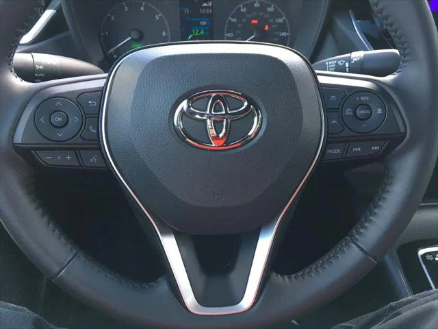 Certified Used 2025 WIND CHILL PEARL Toyota  image 14