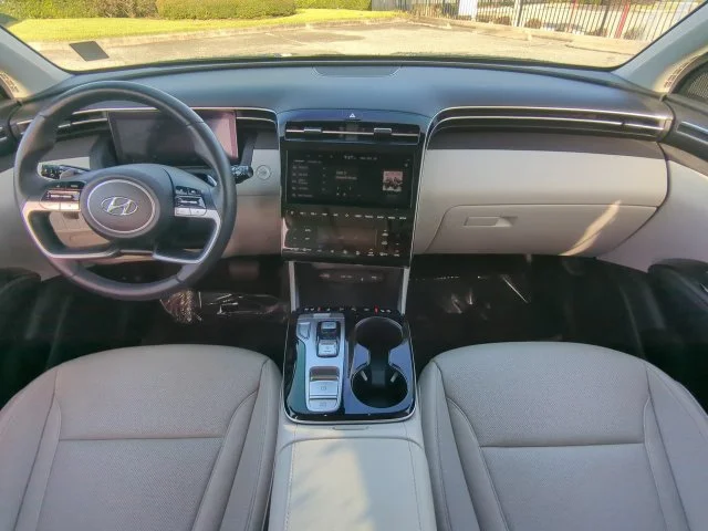 Used 2022  Hyundai Limited image 18