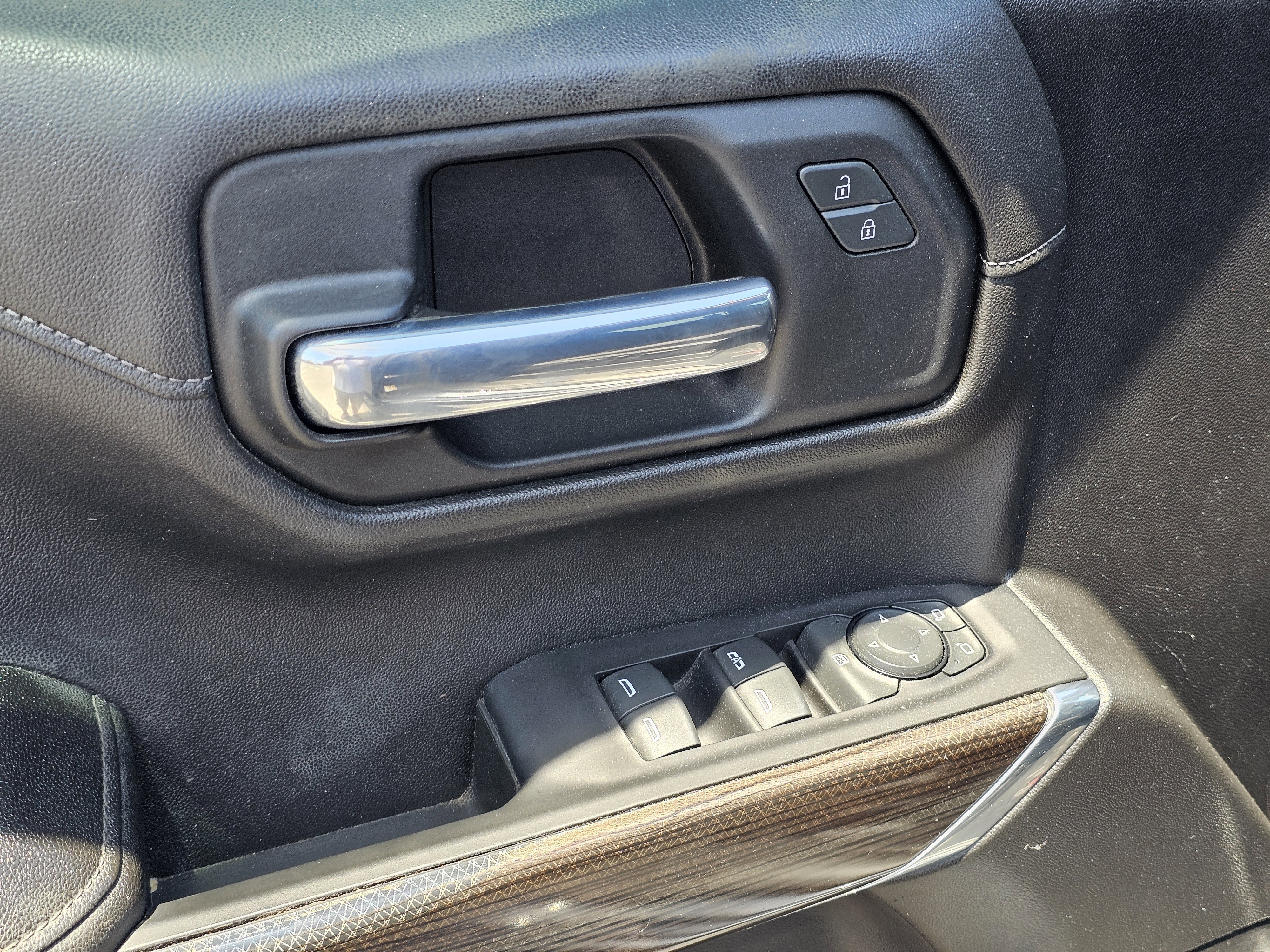 2021 Chevrolet Silverado 1500 RST - Photo 15