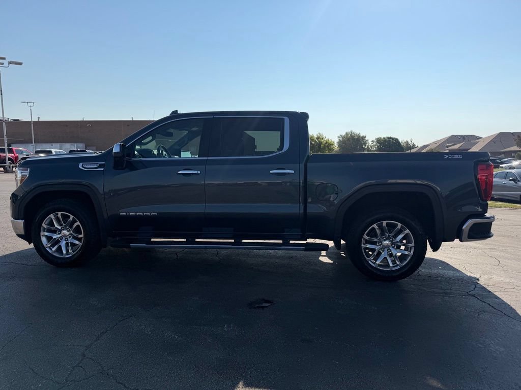 Used 2021 DARK SKY METALLIC GMC SLT image 13