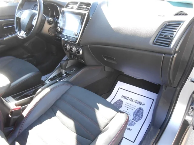 Used 2024 Alloy Silver MITSUBISHI  image 8
