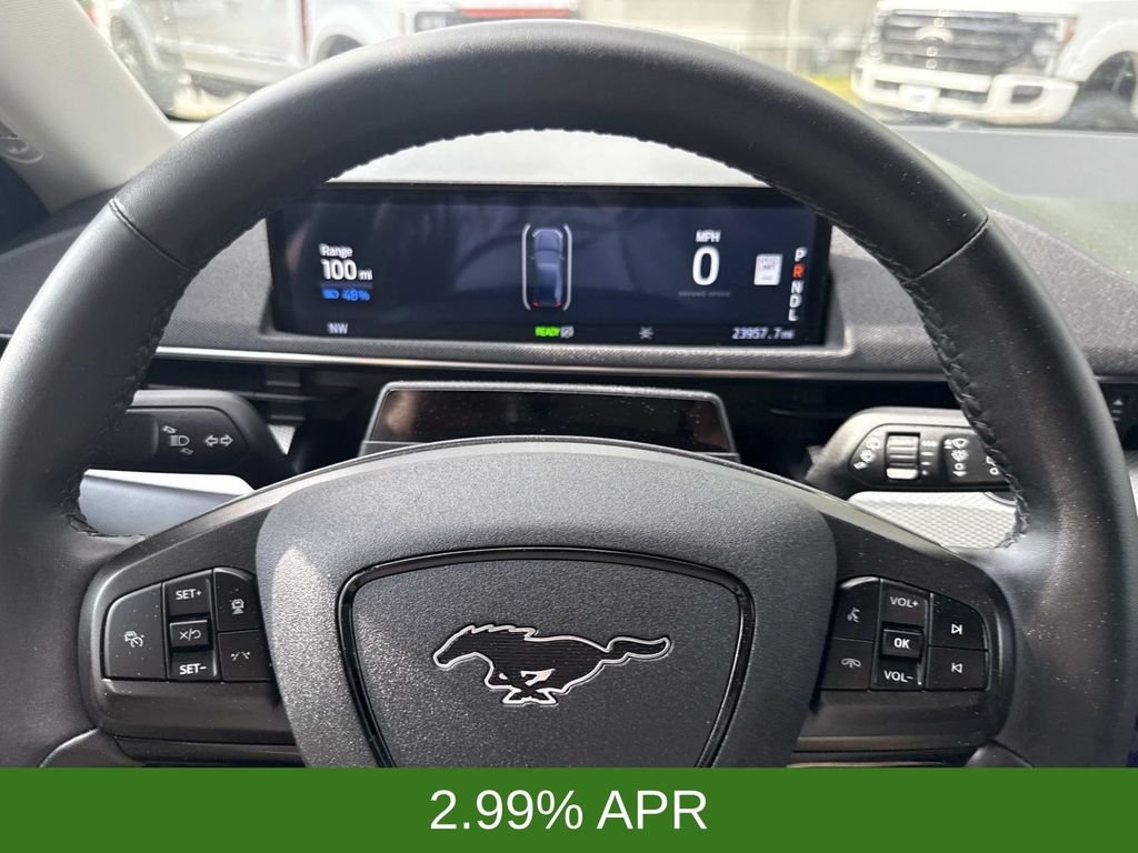 Used 2023 Black Ford Select image 27