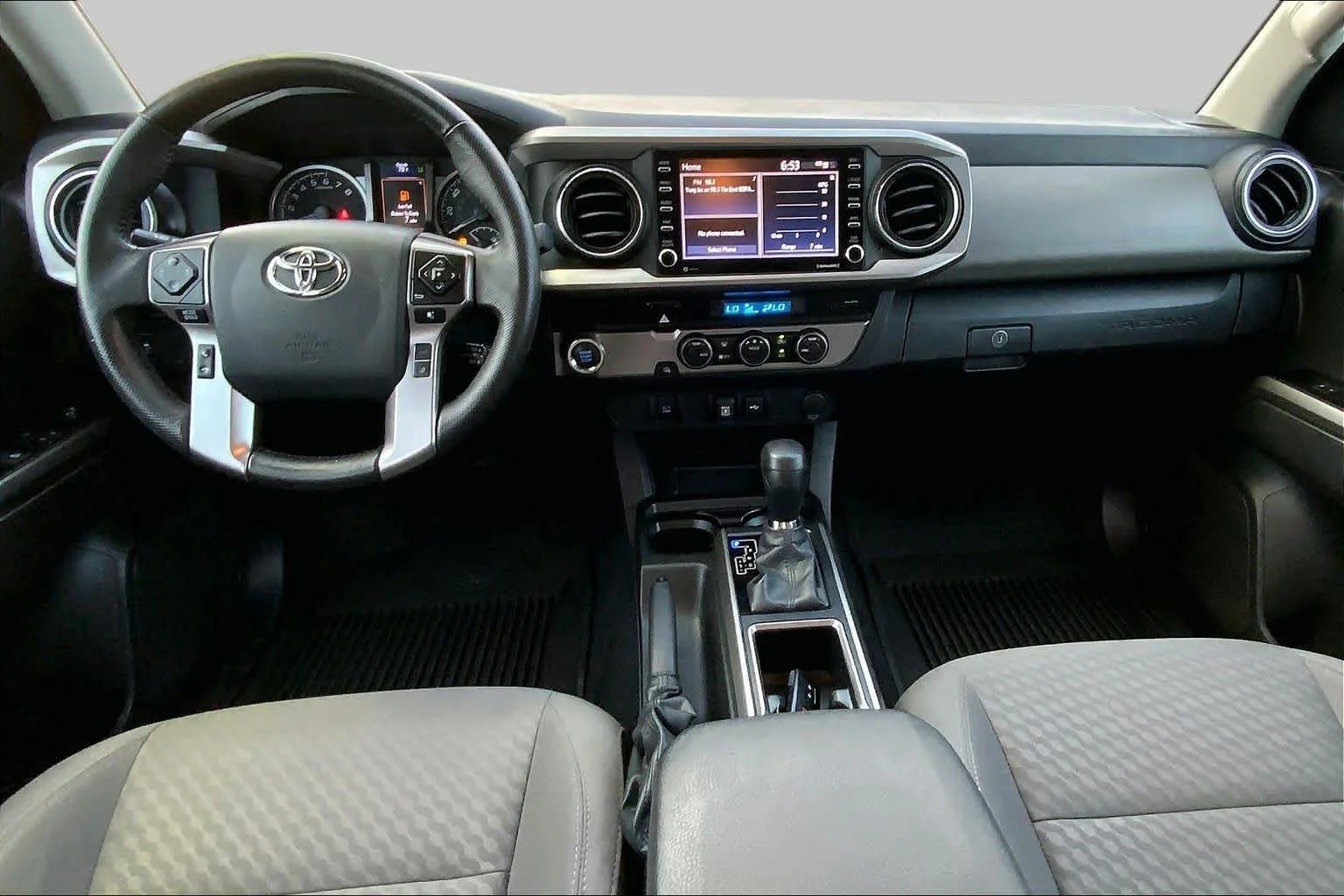 Used 2023 Ice Cap Toyota SR5 image 15