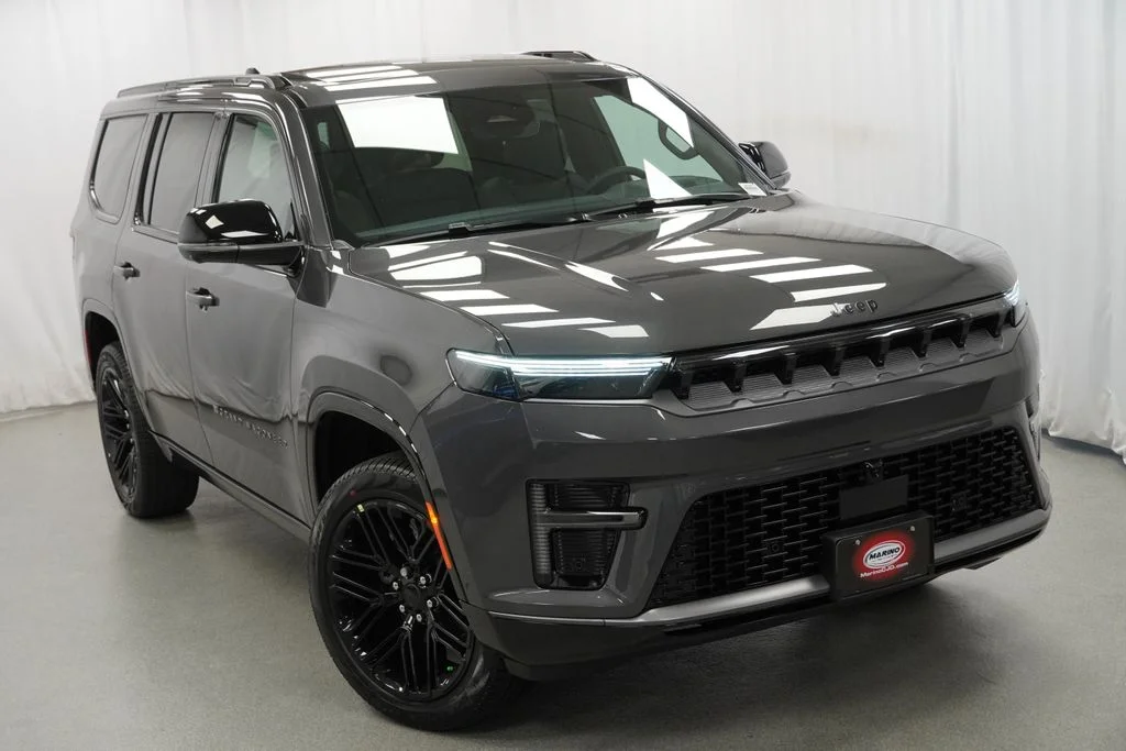 New 2026 Baltic Gray Metallic Clearcoat Jeep Limited Reserve image 8