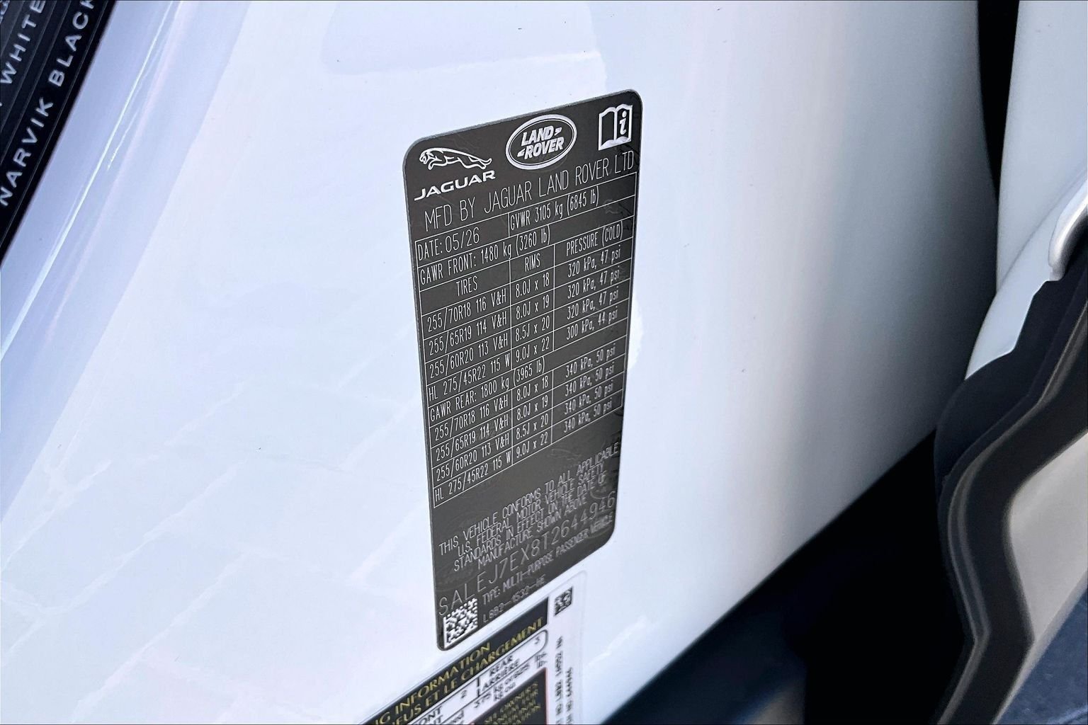 New 2026 Fuji White Land Rover S image 13