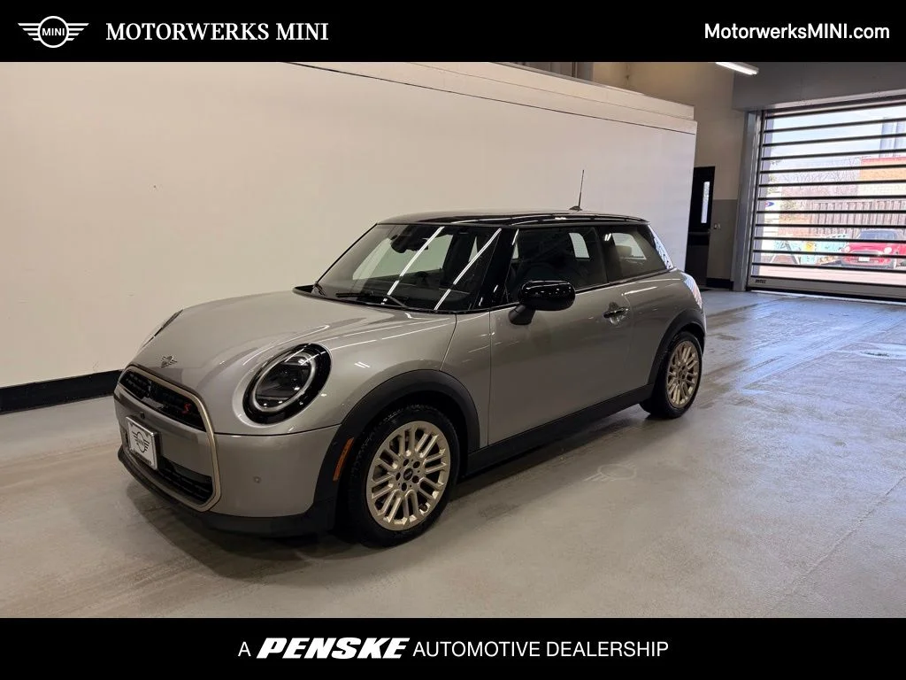 2025 MINI Hardtop Cooper S's photo
