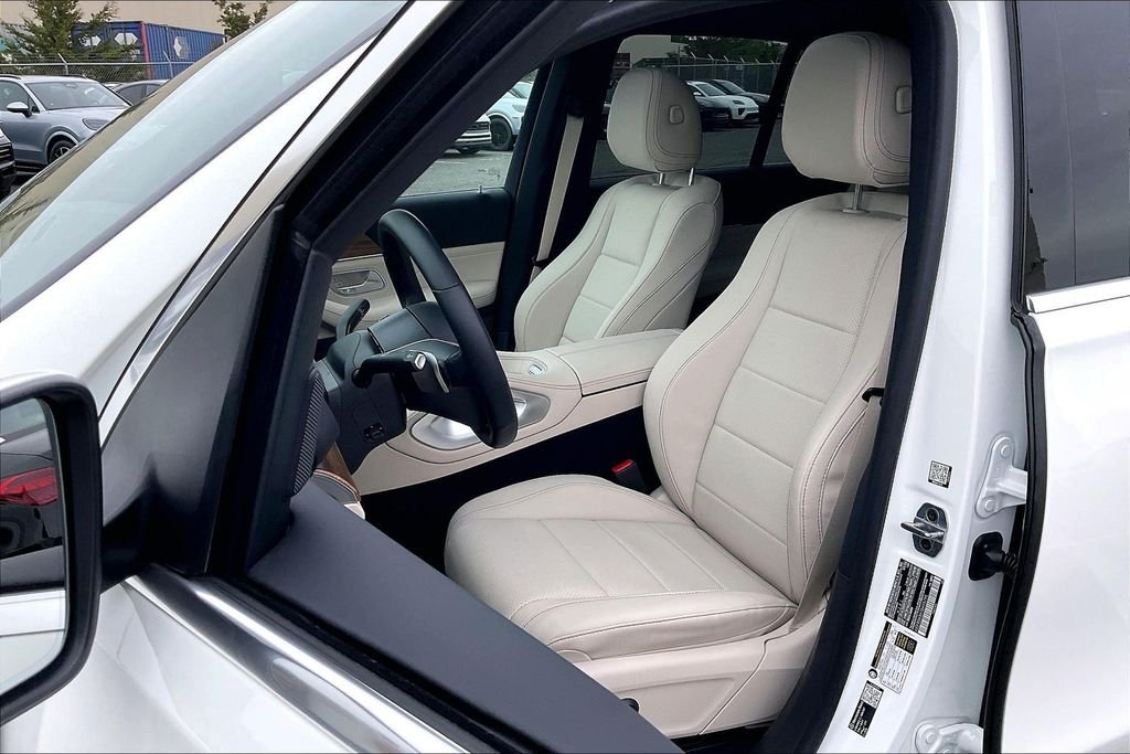 New 2026 Polar White Mercedes-Benz GLE 450 image 9