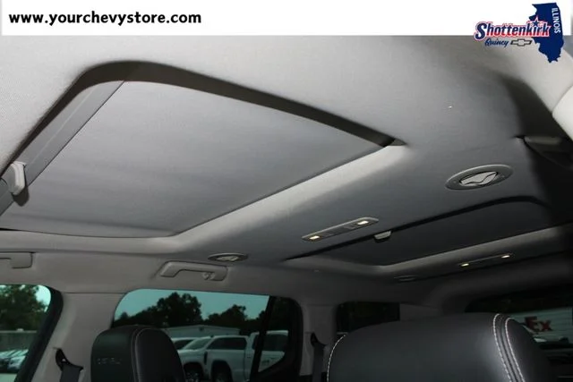 Used 2018 White GMC Denali image 21