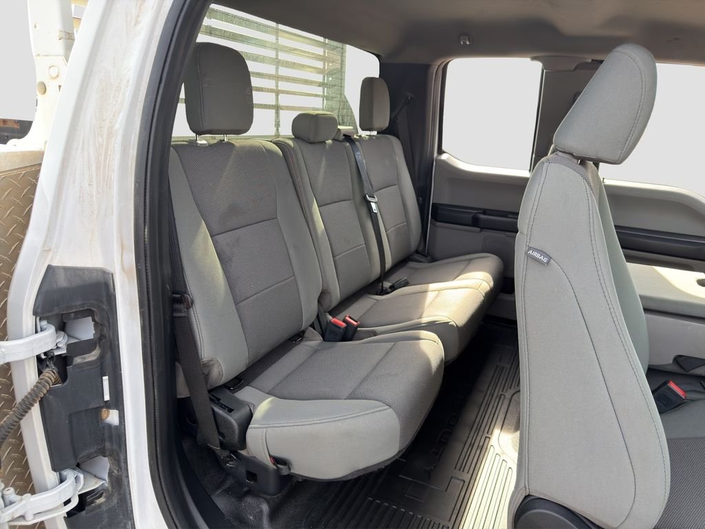 Used 2020 White Ford XL image 31