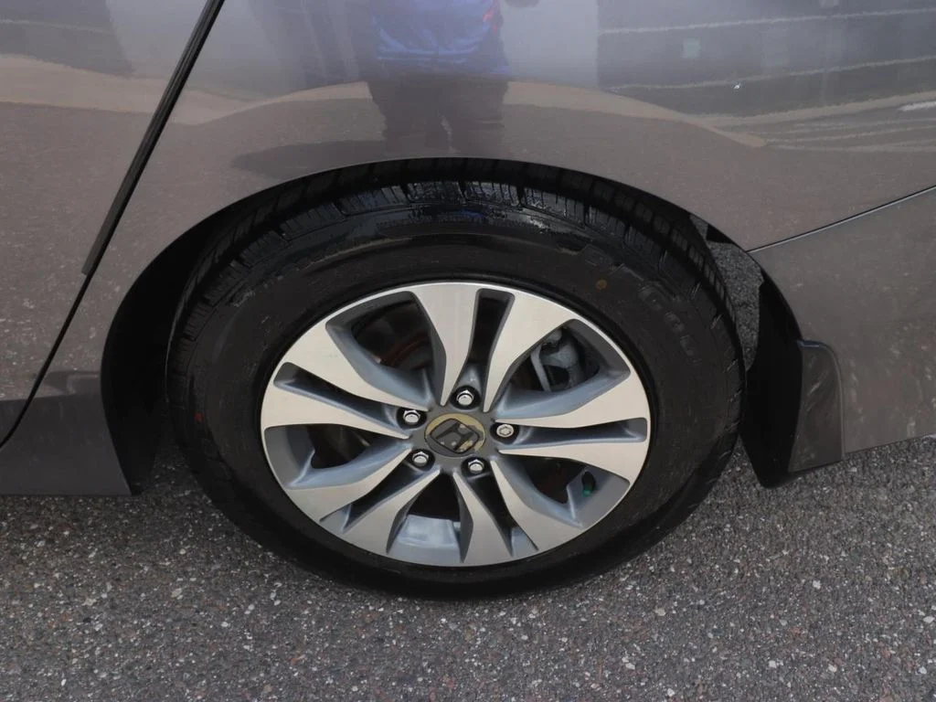 Used 2014  Honda LX image 12
