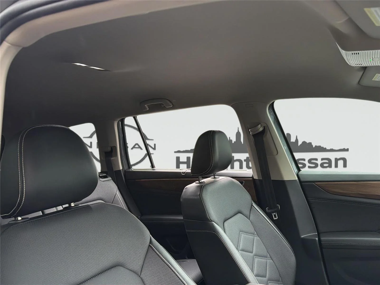2025 Volkswagen Atlas SE w/Tech - Photo 41