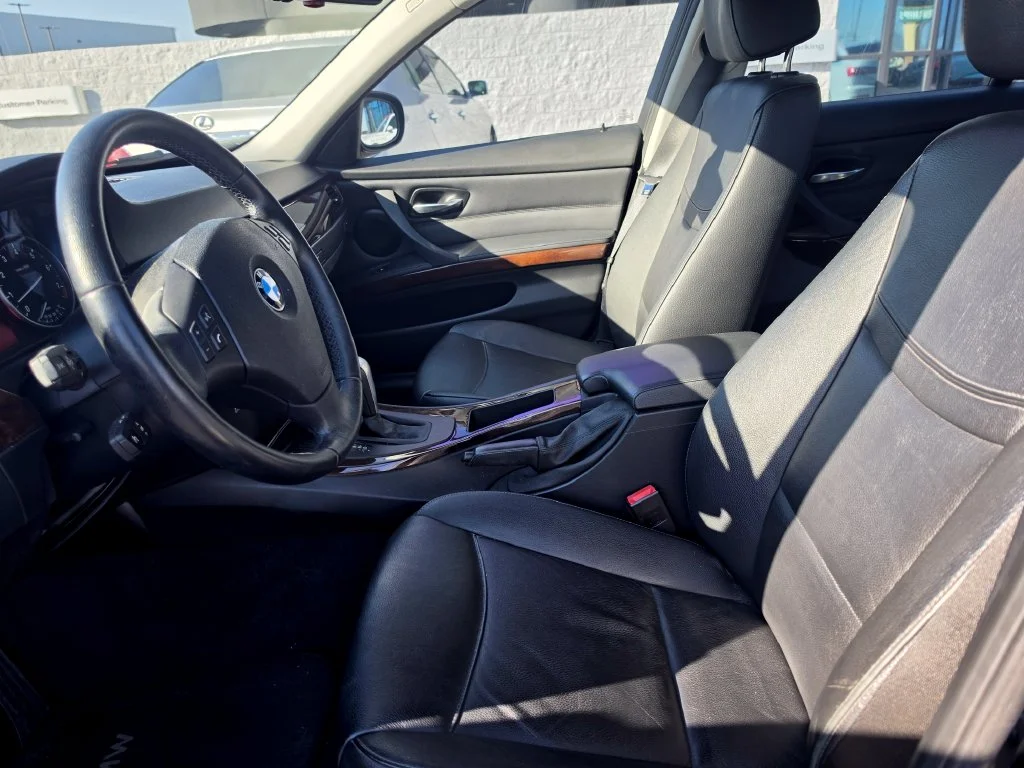 Used 2011 Black BMW 328i image 13