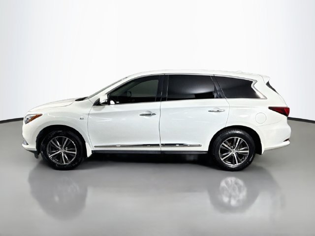 Used 2019 Majestic White INFINITI PURE image 4